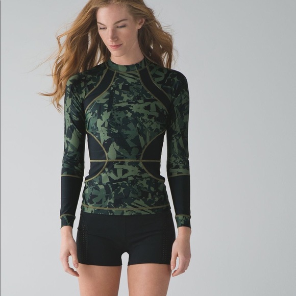 lululemon athletica Other - LULULEMON Suns Out Rash Guard